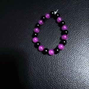 Elegant Black and Pink Beaded Bracelet